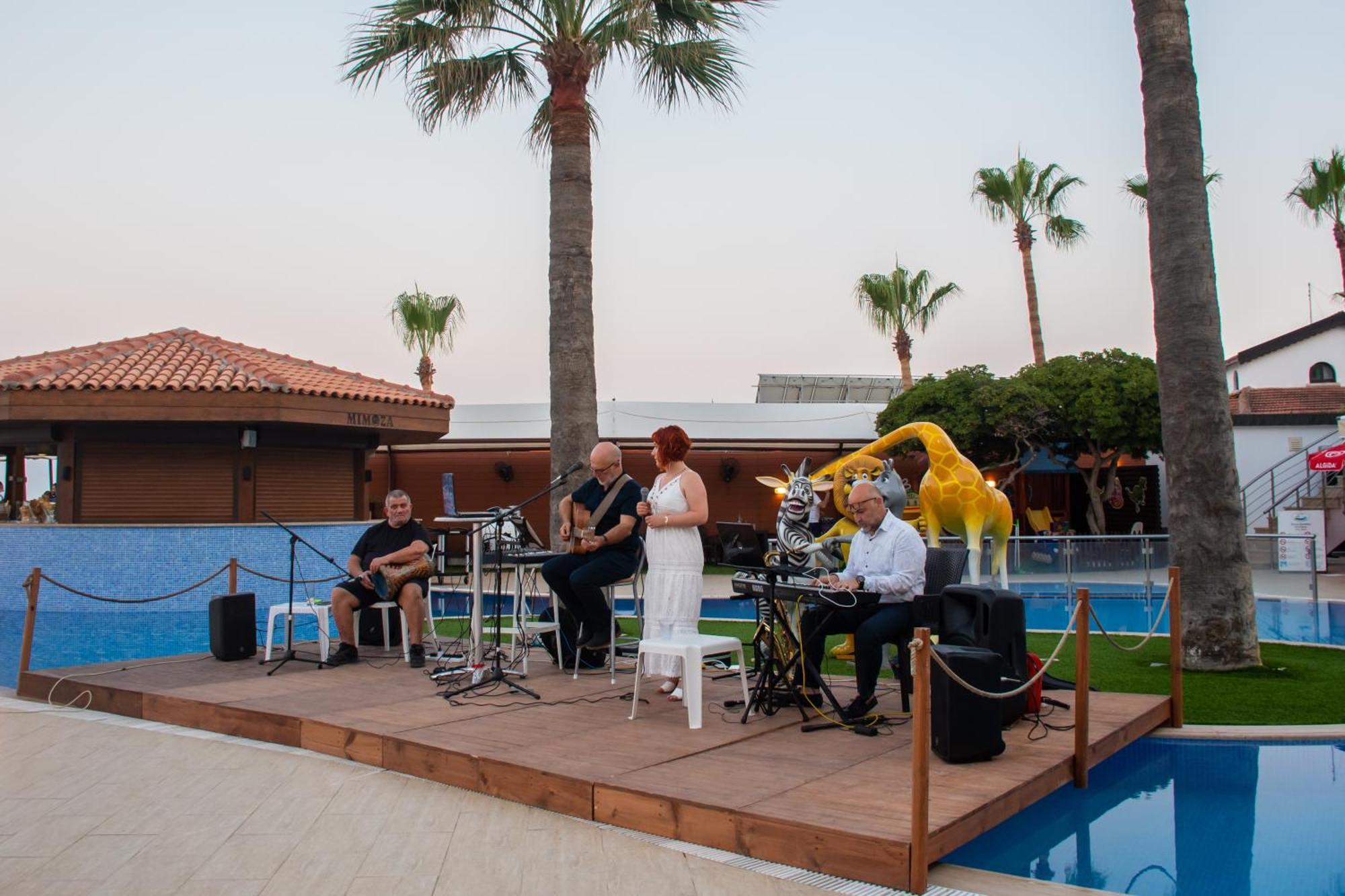 Mimoza Beach Hotel Agios Sergios Zewnętrze zdjęcie